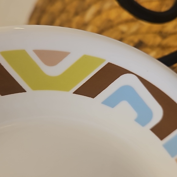 Corelle Discontinued Squared Pattern Bread/Butter Dessert Set of 4 Plates - Picture 6 of 8